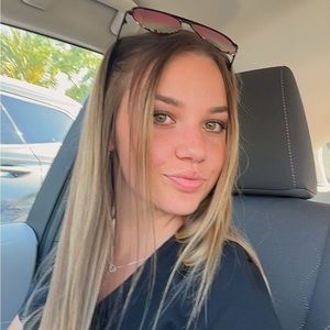 Meet your Posher, Katelyn